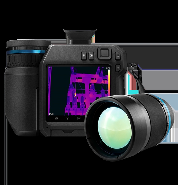 FLIR T840 帶有取景器的高性能紅外熱像儀，適用于戶外檢測